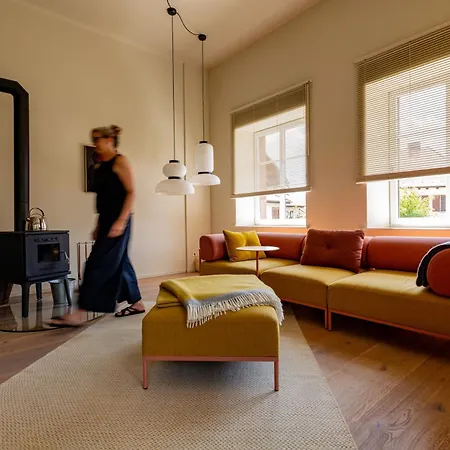 Grosse Pause Altes Schulhaus * Schweigen-Rechtenbach