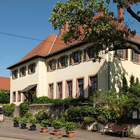 Grosse Pause Altes Schulhaus Apartment Schweigen-Rechtenbach